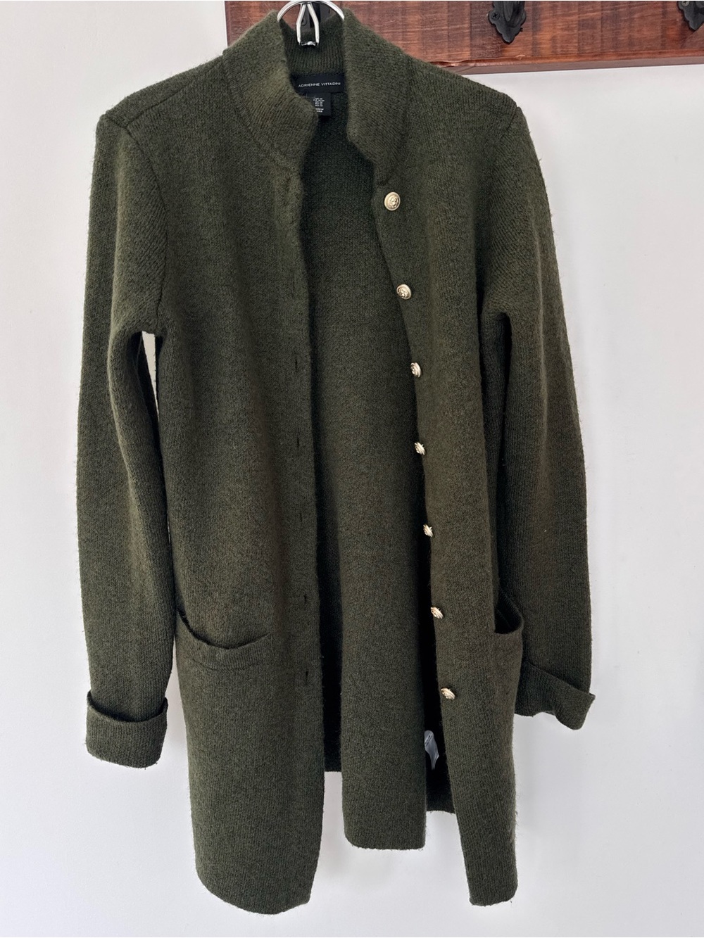 Adrienne Vittadini Green
Wool Blend Button-Up Knit
Cardigan
